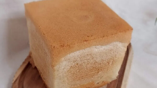 かるふわ食パン