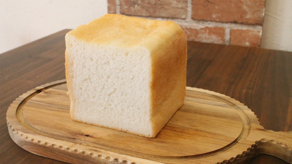 もちふわ食パン
